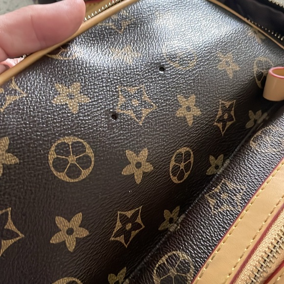 Designer look alike back pack - Picture 12 of 13